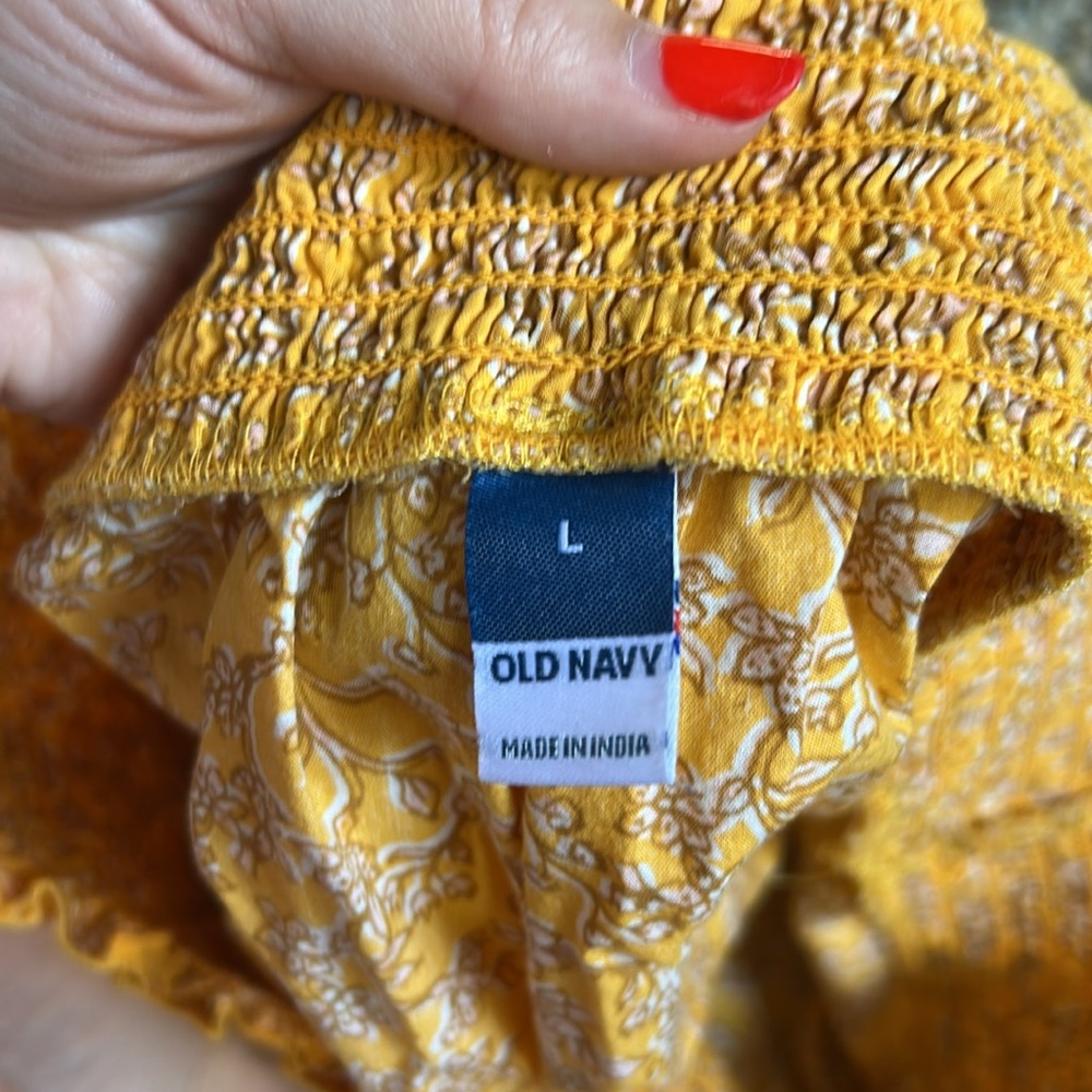 Yellow Old Navy Shorts - Picture 2 of 5